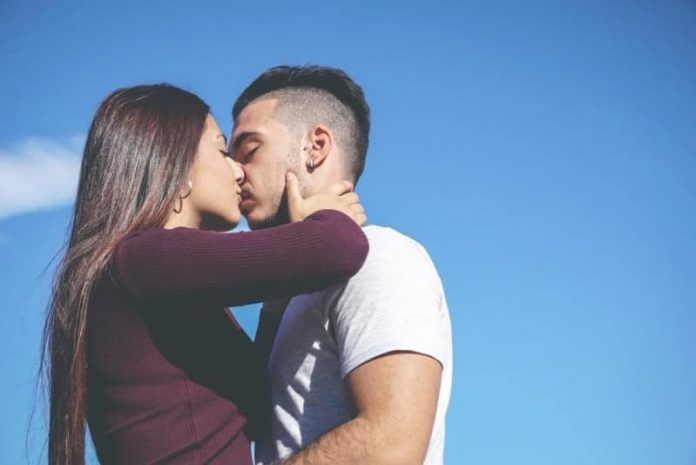 besos besos