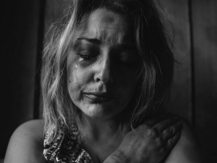 violencia mujeres adolescentes jovenes