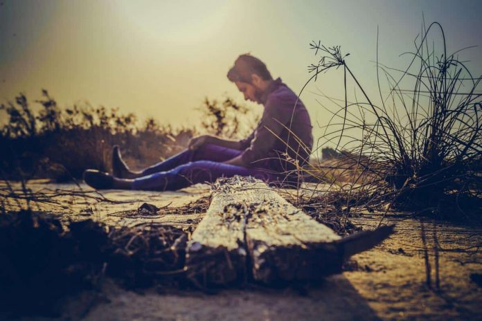 dawn-depth-of-field-desert-734479