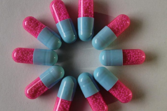 medicine-2449610_1280