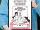 Manos que sostienen una tableta con la portada de la guía «Autismo en femenino» para profesionales y familias