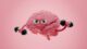 Muñeco de un cerebro rosa con cara de esfuerzo que levanta pequeñas pesas, sobre fondo rosa